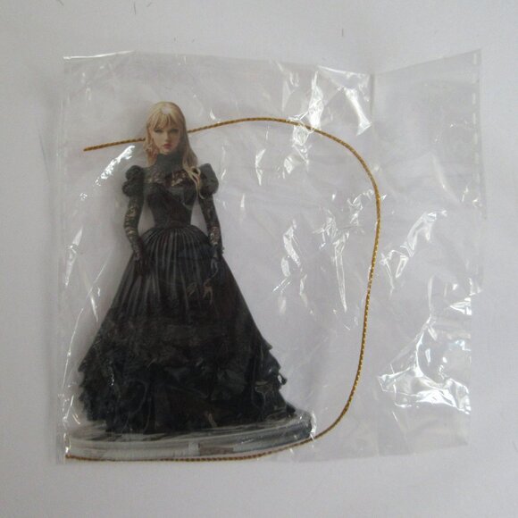 2D Taylor Christmas Tree Pendant Decor The Eras Tour Acrylic Decor NEW - Picture 8 of 8
